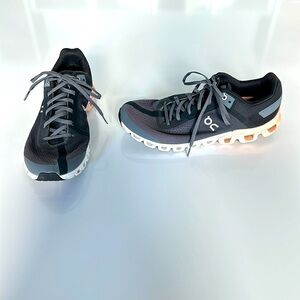 Women’s ON running shoes​​
